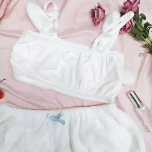Conjunto de Pijama felpa cálido Gótico Anime con Estampados de Kuromi, My Melody y Hello Kitty - Image 9