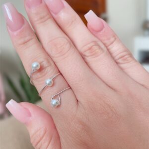 Anillo trepador con perlas