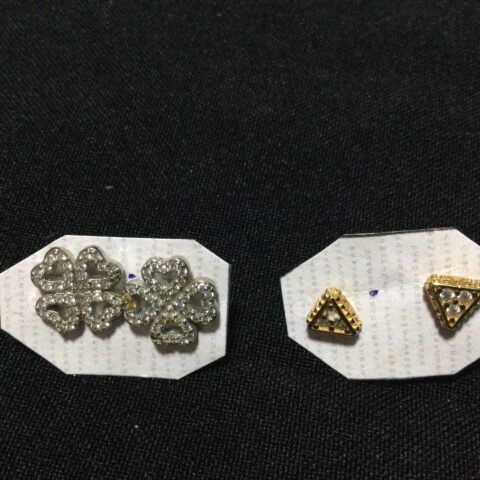 VN70 ARETES CON DESTELLOS