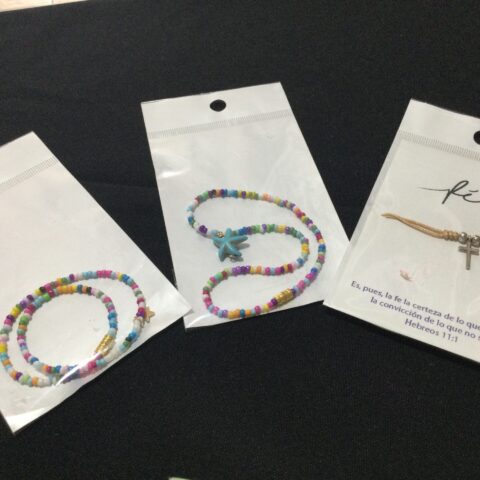 VN66 PULSERAS VARIADAS