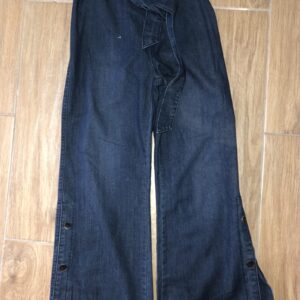 VN407-PANTALONES DE DIFERENTES COLORES DE JEAN, BASTA ANCHA, ESTIRABLE, CON TIRAS AMARRABLES A LOS LADOS Y BOTONES A LOS LADOS DE LAS BASTAS, BOLSILLOS EN LA PARTE DE DE ATRÁS