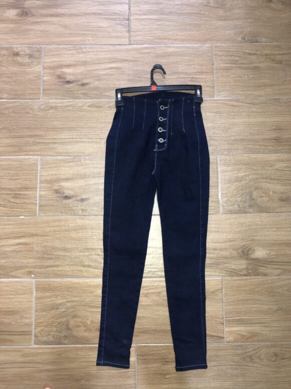VN414 PANTALONES DE BOTONES TIPO TUBO, AMOLDA LA FIGURA. - Image 3