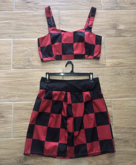 VN427 CONJUNTO DE TOP Y BLUSA DE CUADROS NEGROS CON ROJO SÚPER DE MODA Y CÓMODO