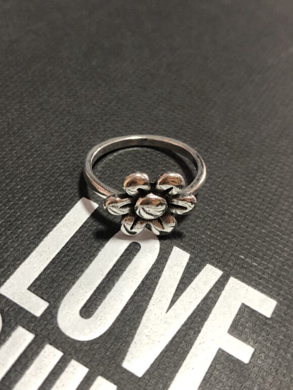 Anillos de flores y mariposas - Image 2