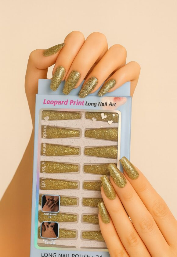 Uñas largas verde brillosas