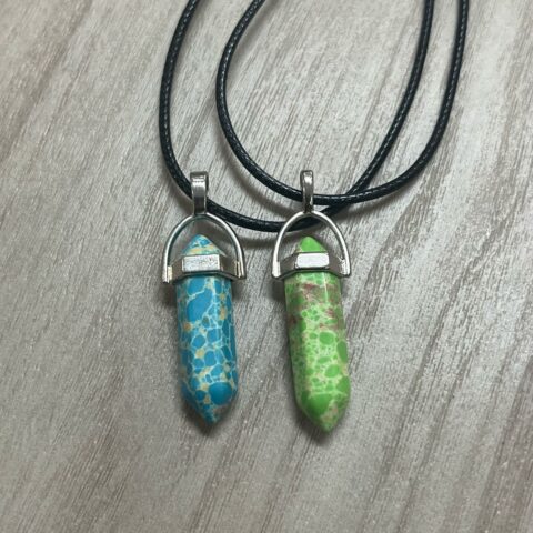 collar de cuarzo moteado VN880