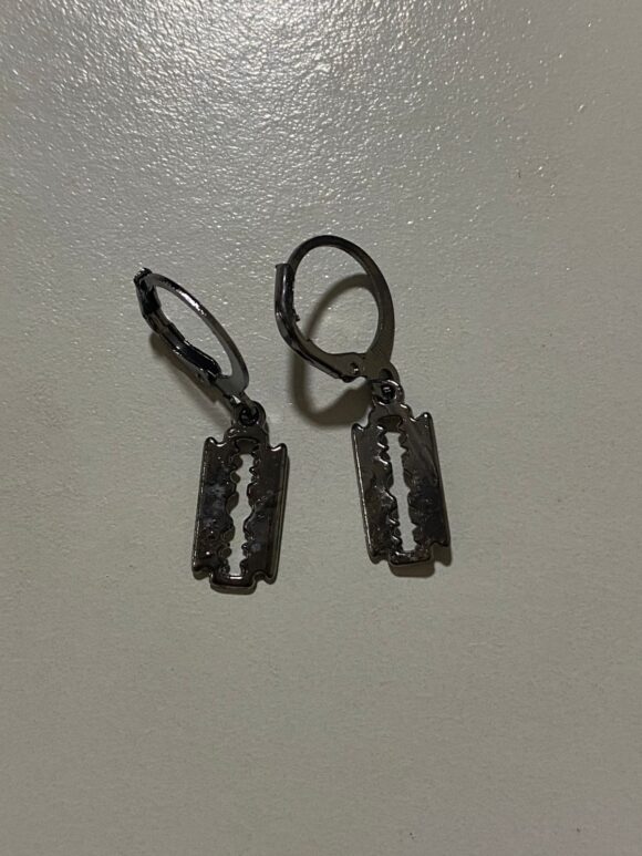 vn1021	Pendientes Sharp mediano