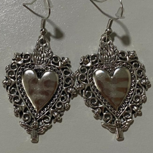 vn1046 Pendientes corazones de plata
