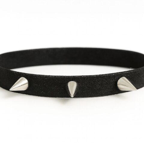 VN1050 Pulsera negra punk de púas