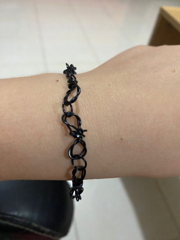VN1055 Pulsera de Alambre Negro - Image 2