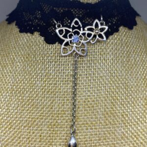 VN1063 Choker Rosa Gótica