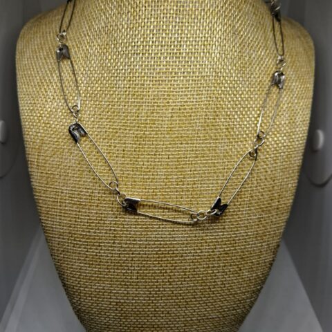 VN1065 Collar de Clips