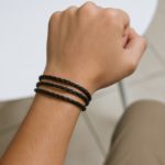 VN1084 Pulsera Triple de cuero Negro