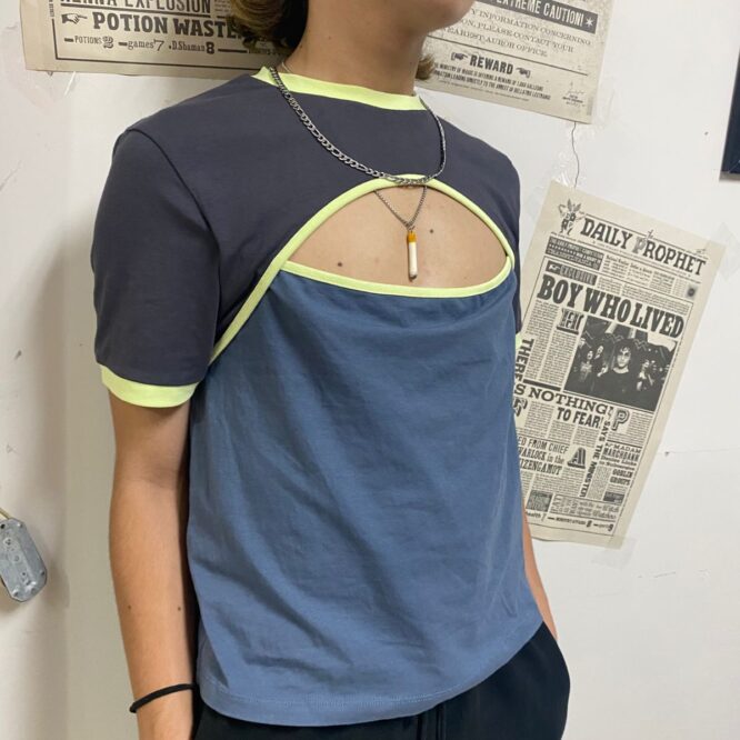 VN1137 Camiseta Gris con Detalles Verdes