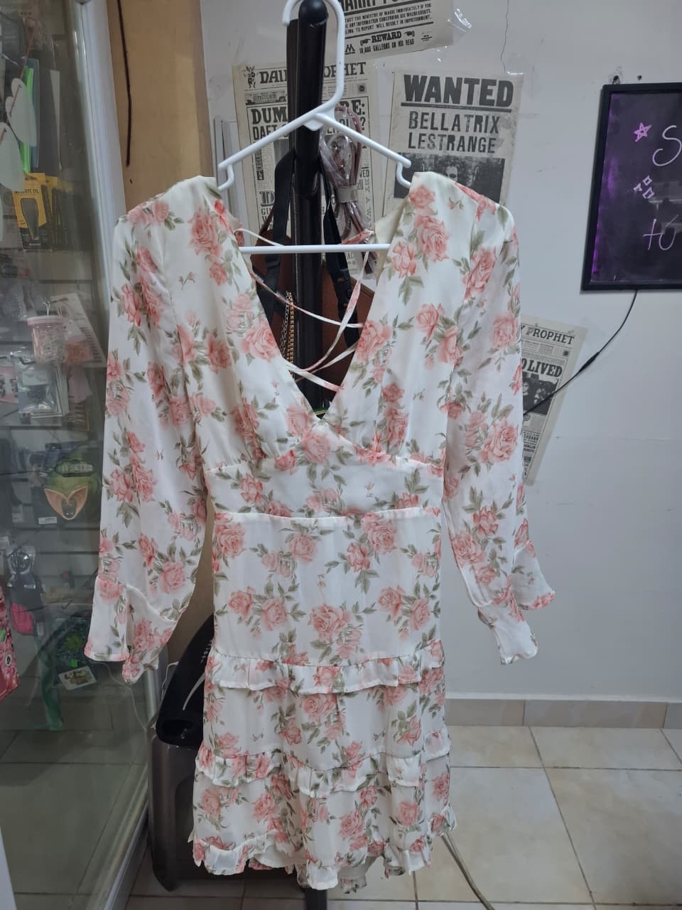 vn1158 Vestido floreado rosado y blanco escote espalda T/M - Image 3