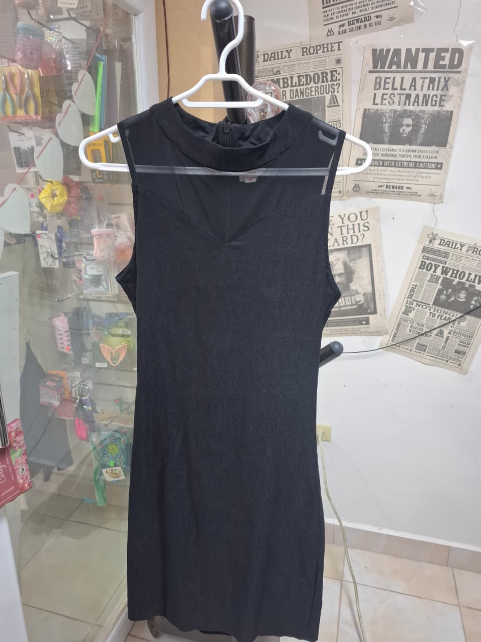 vn1157 Vestido negro con malla en escote M/L - Image 3