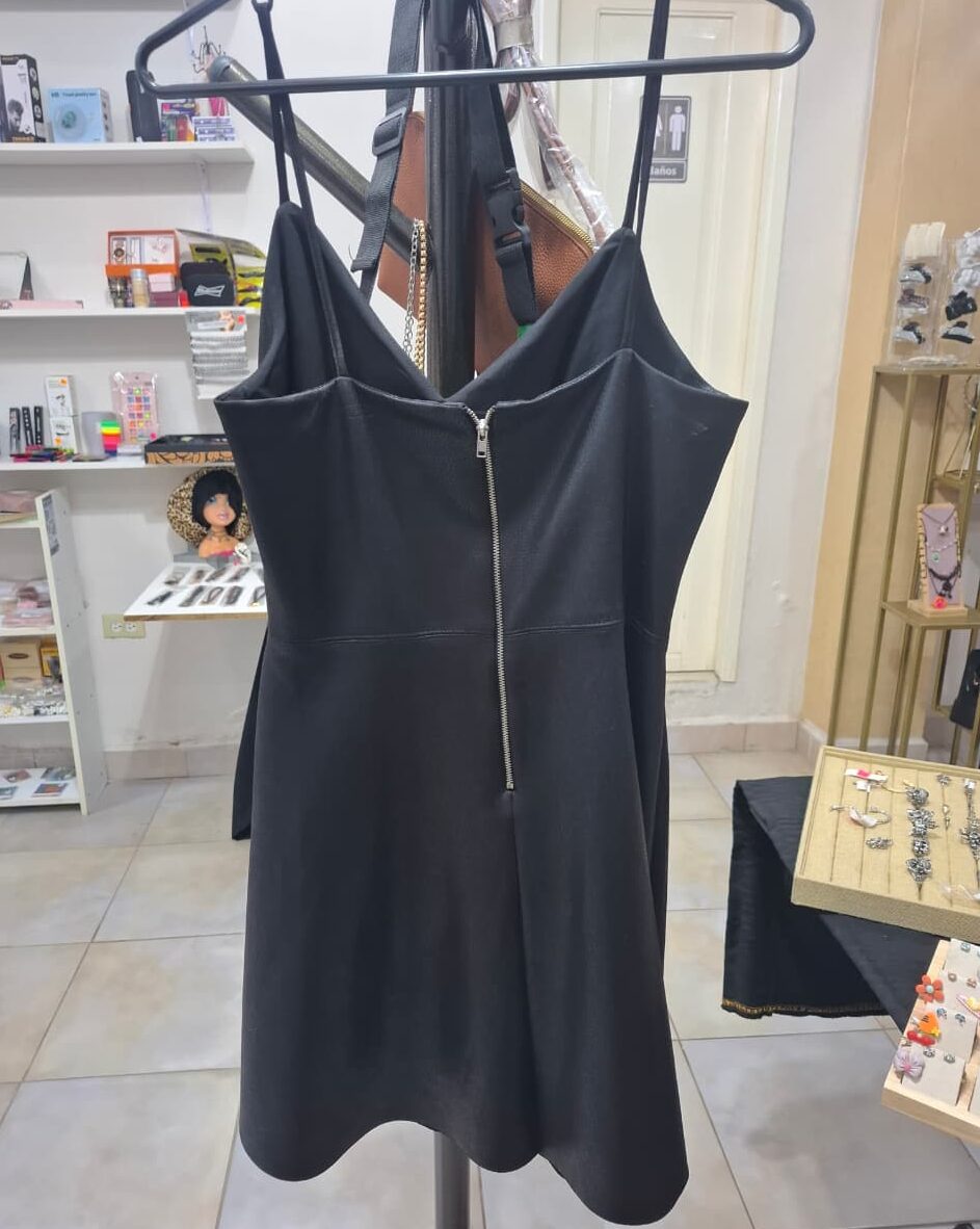 VN1147 Vestido Negro Sin Mangas L - Image 3