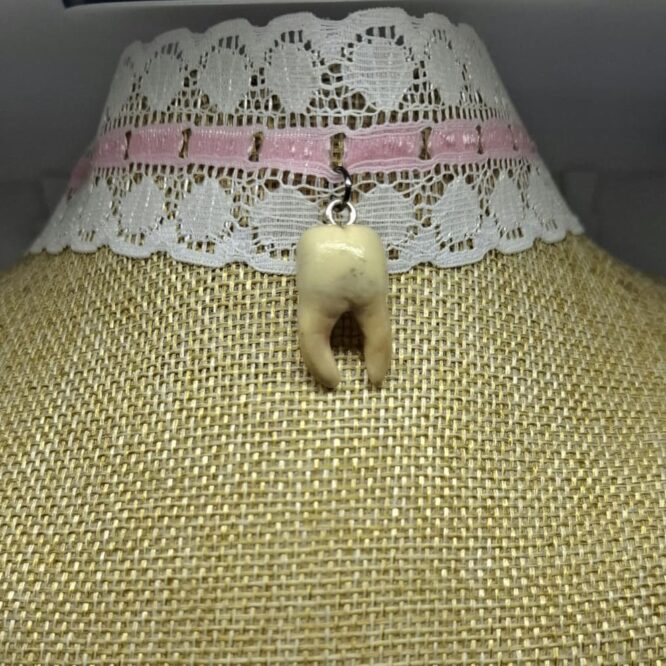 SP91 Choker Blanco Tejido de Diente