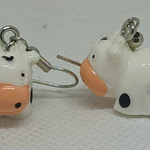 SP104 Aretes Vaca