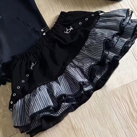 VN1297 Falda Hinchada Negra Y2K de Pastel T/L