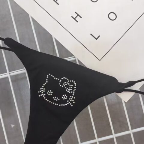 VN1306 Pantie de Hello Kitty T/M