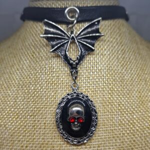 VN1262 Choker Murciélago y Calavera