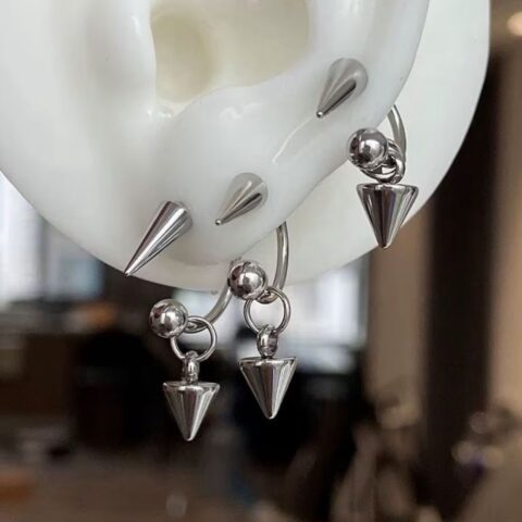 SP143 Arete con punta colgante