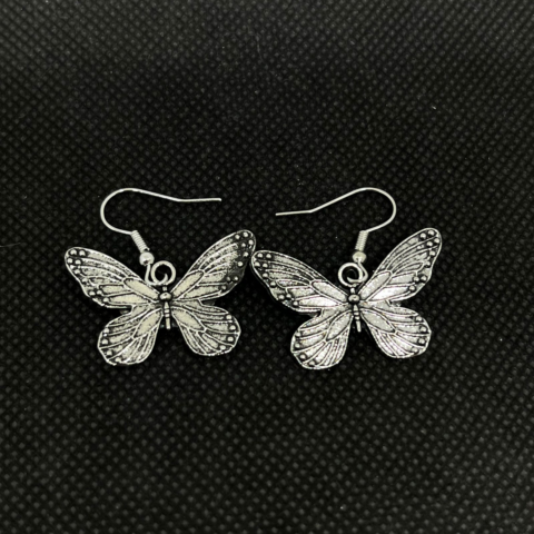 vn1357 aretes de mariposa