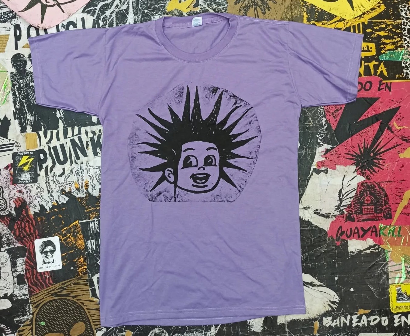 BL9 camiseta morada detalles en cuello y mangas T/L