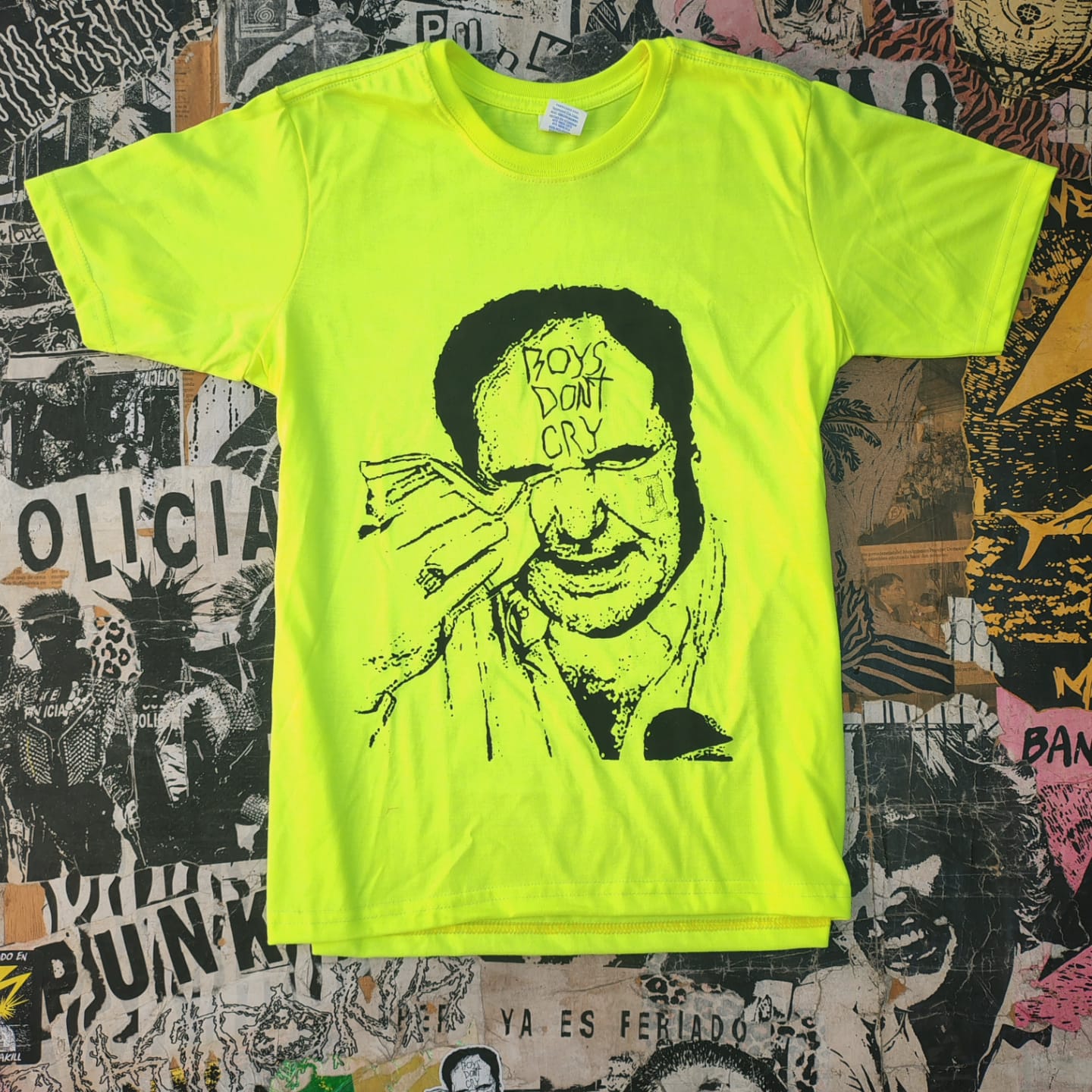 BL3 camiseta boy dont cry amarillo