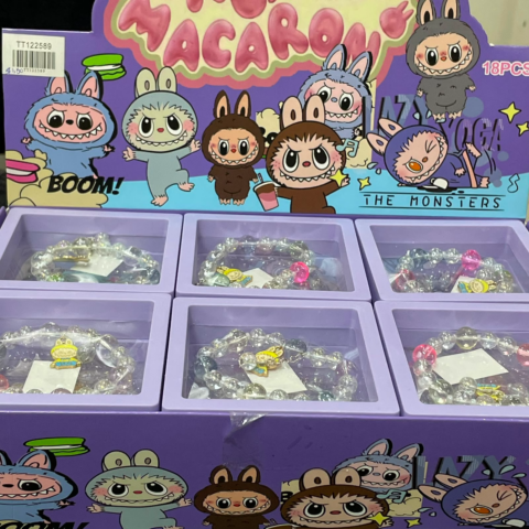vn1438 Pulseras Labubu