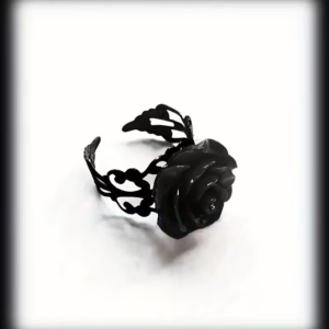 dv5 Anillo ajustable de rosa negra